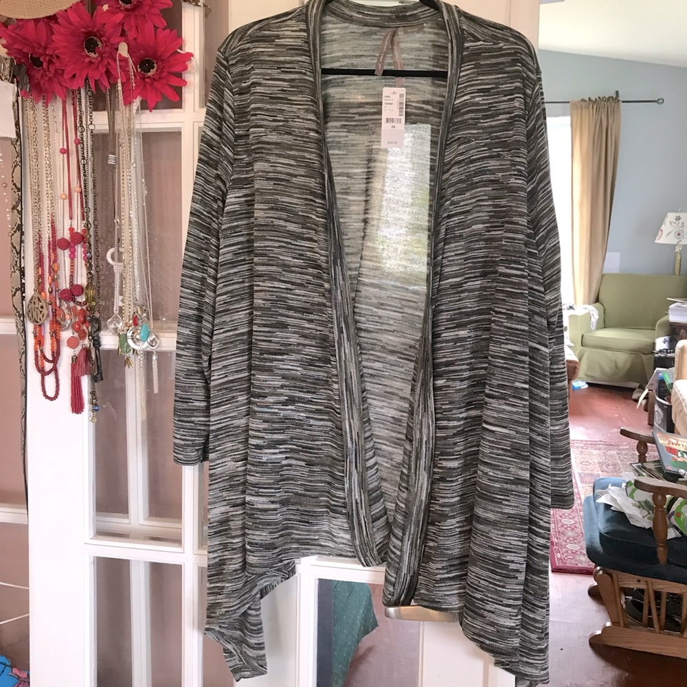 Pennington’s Brown Sharkbite sweater 3x NWT